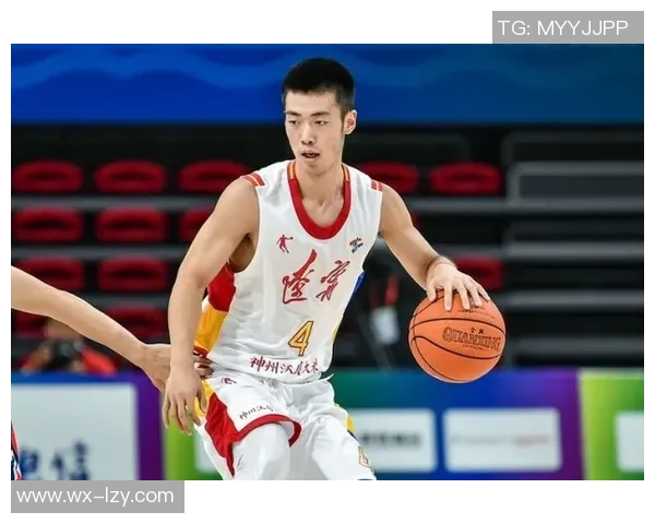 张展硕泳池加冕“三金王” 吴愉拳台完成“大满贯”